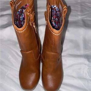 Cat & Jack Caramel Boots Size 9
